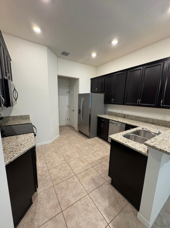 Building Photo - 9349 Tyrella Pine Trail