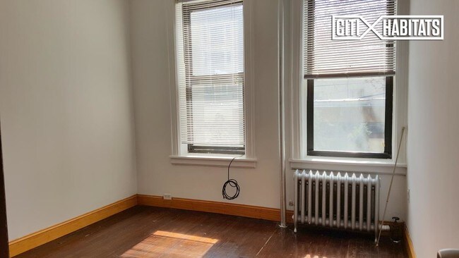 Foto del edificio - 2421 41st St