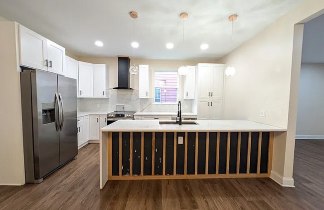 Building Photo - Charming 4 beds 3 baths in Cleveland!