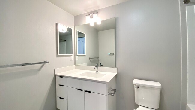 Foto del edificio - AVAILABLE Soon !!! BRAND NEW STUDIO IN HO'OPILI!