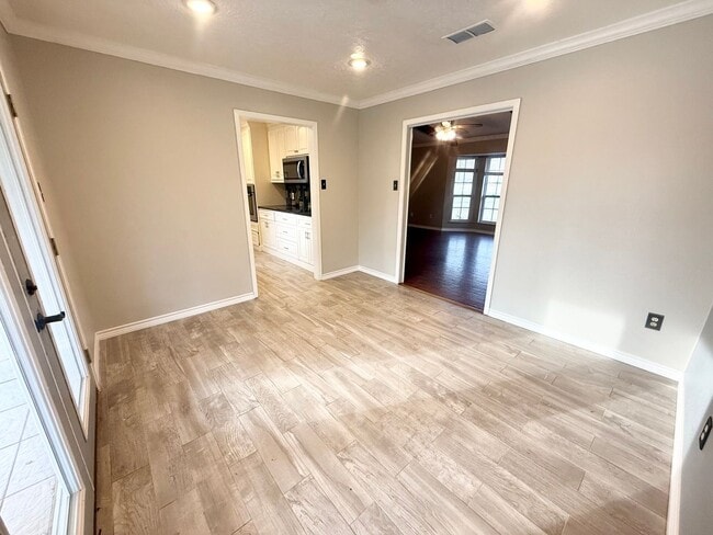 Building Photo - 3 bed/ 2 bath in South Tyler!