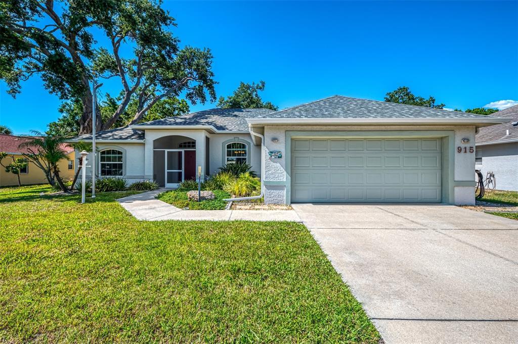 Foto principal - 915 Laurel Ave