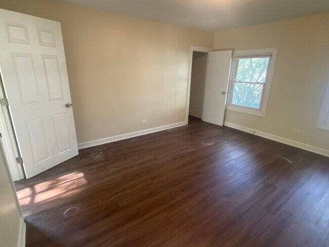 Building Photo - 649 Hardin Ave