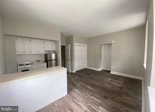 Foto del edificio - 51 E Main St