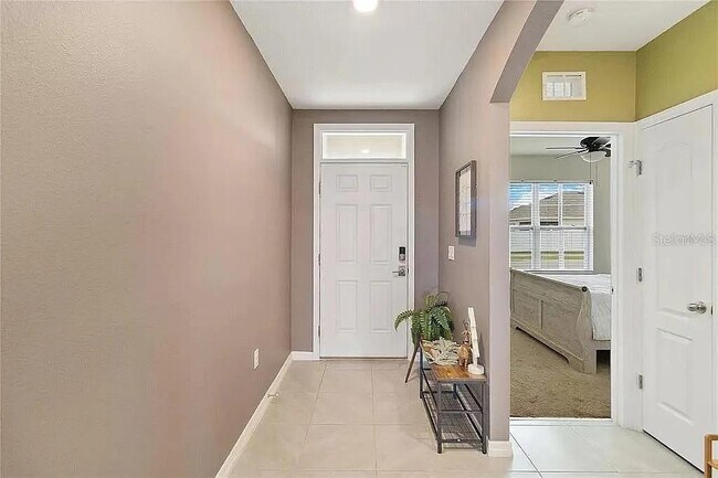 Foto del edificio - 2585 Ryland Falls Dr