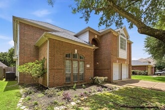Building Photo - 9322 Eaglewood Glen Tr