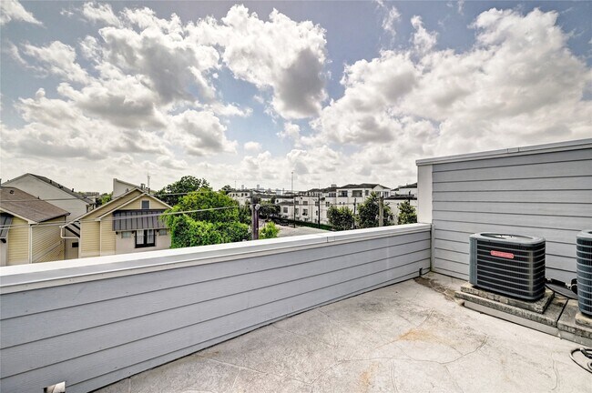 Foto del edificio - 5507 Darling St