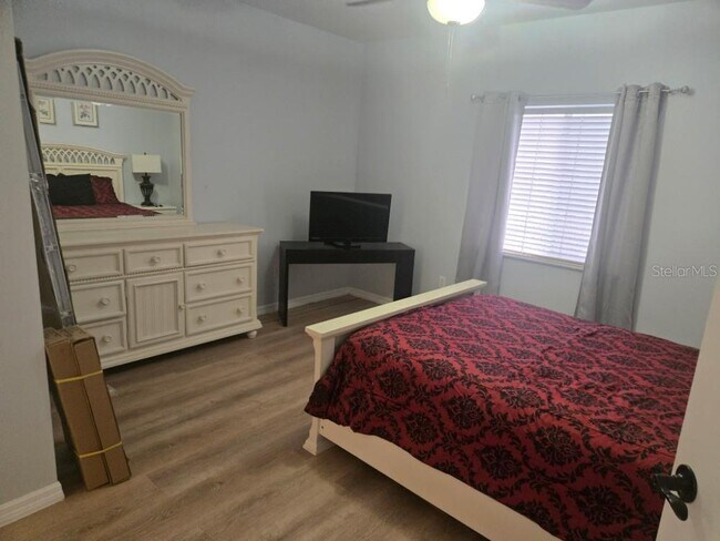 Foto del edificio - 13226 Galicia St