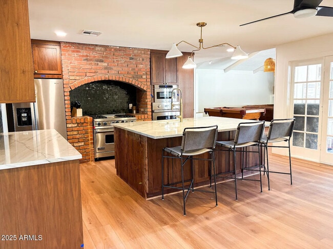 Foto del edificio - 10848 N 66th St