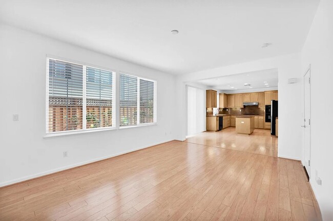Building Photo - Campbell- gorgeous 4 beds, 2.5 baths singl...