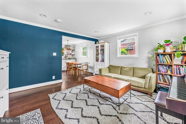 Foto del edificio - 4610 Coachway Dr
