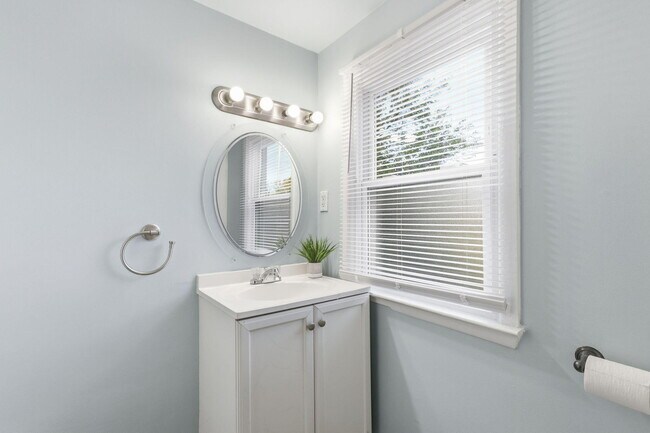 Foto del edificio - 314 W Muir Ave