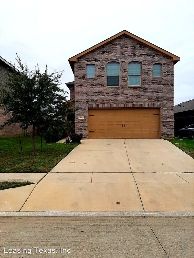 Primary Photo - 3 br, 2.5 bath House - 712 River Hill Lane