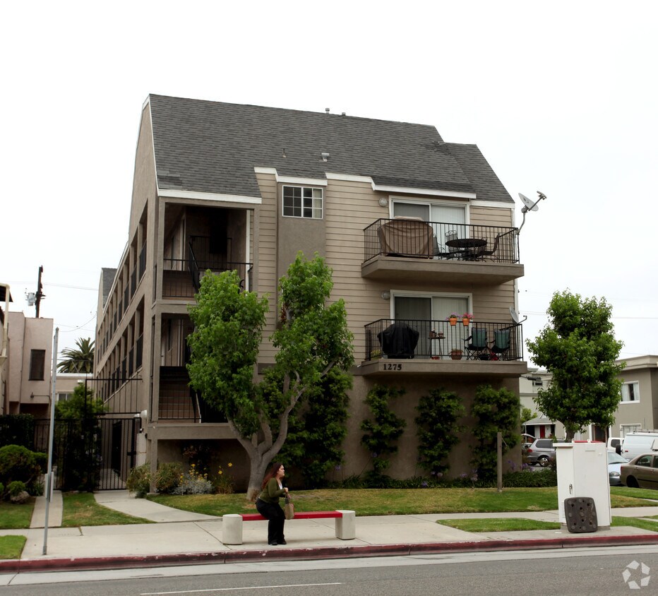 Building Photo - 1275 E Ocean Blvd