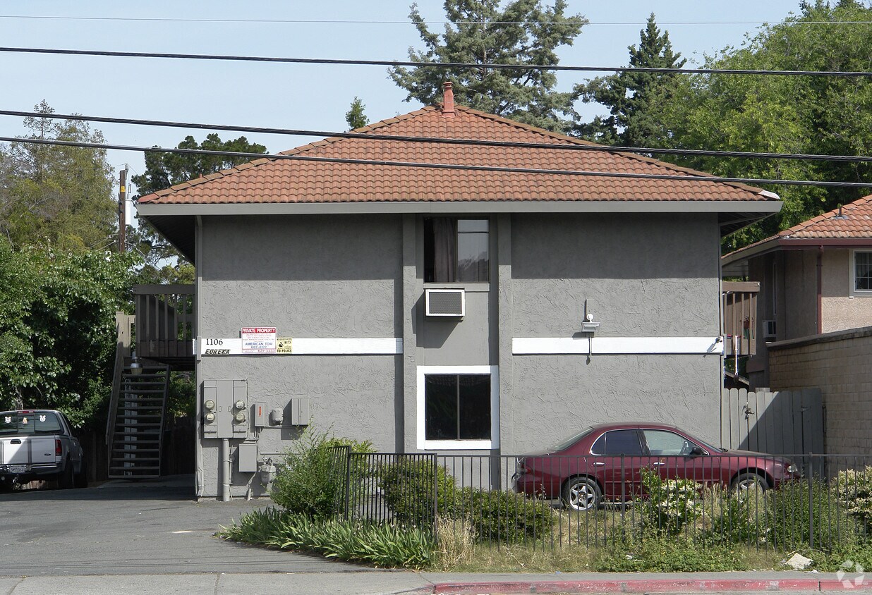 Building Photo - 1106 Eureka Ln