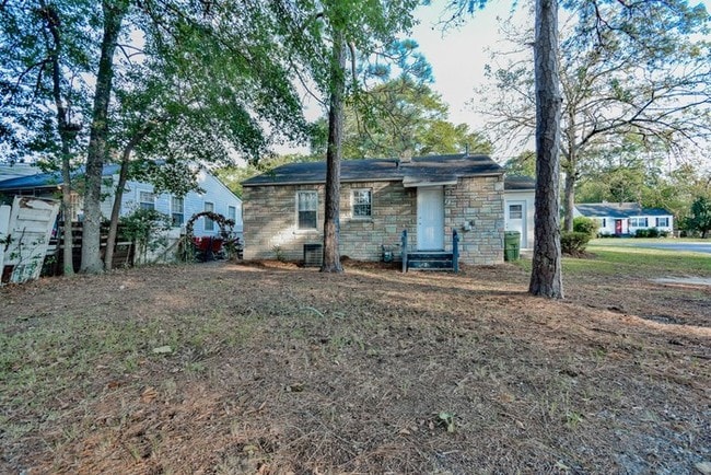 Building Photo - 1215 Oakland Ave