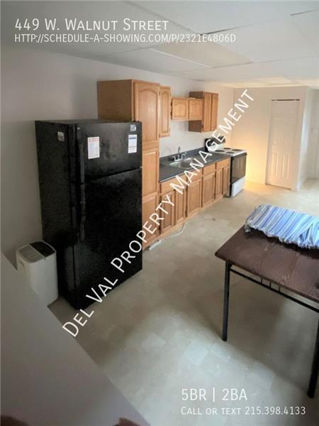 Foto del edificio - 449 W Walnut St
