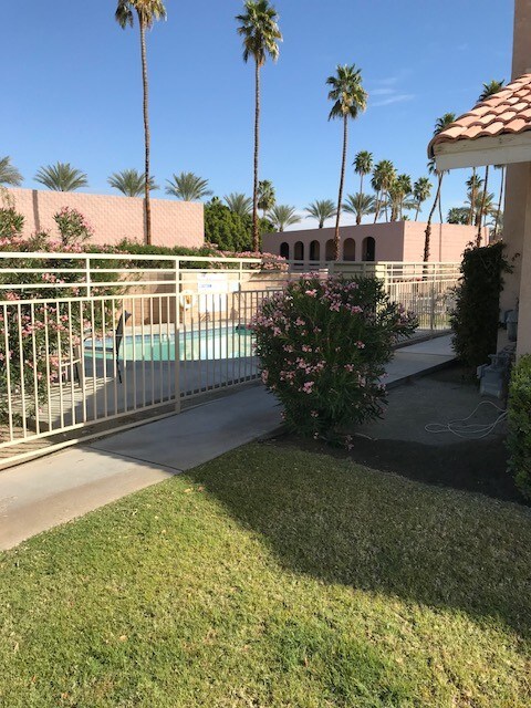 Piscina - 45290 Sunset Ln