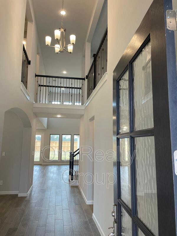 Building Photo - 8806 Morning Glow Dr