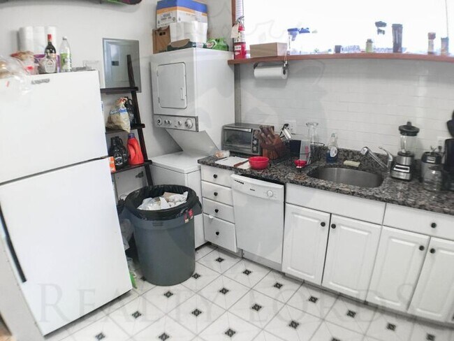 Building Photo - 50 Symphony Rd