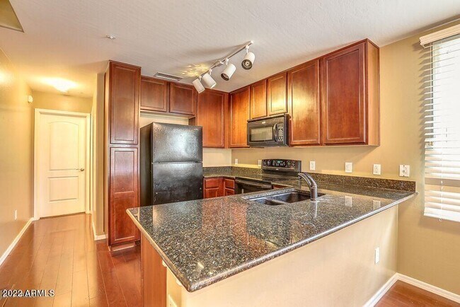Foto del edificio - 4078 Windsor Dr