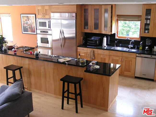 Foto del edificio - 420 Sherman Canal