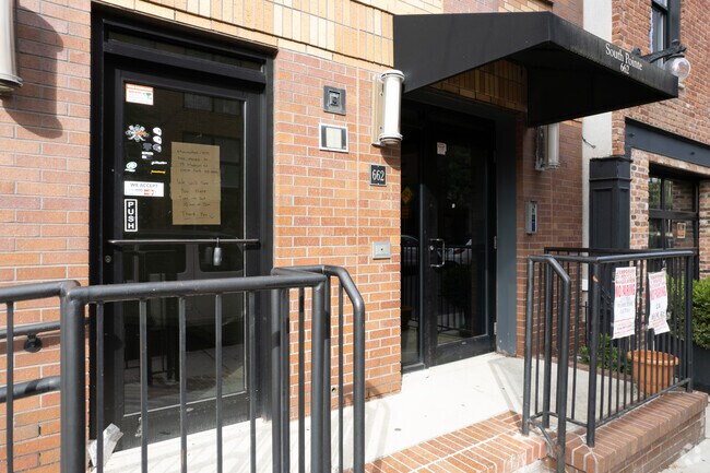Foto del edificio - 662 1st St
