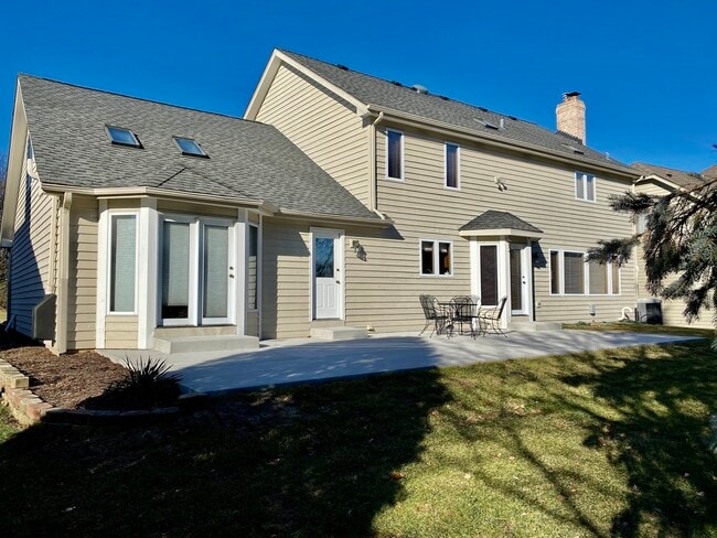 Building Photo - 6737 Greene Rd