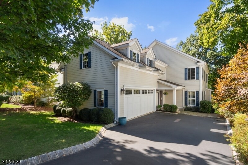 Primary Photo - 74 Anderson Hill Rd