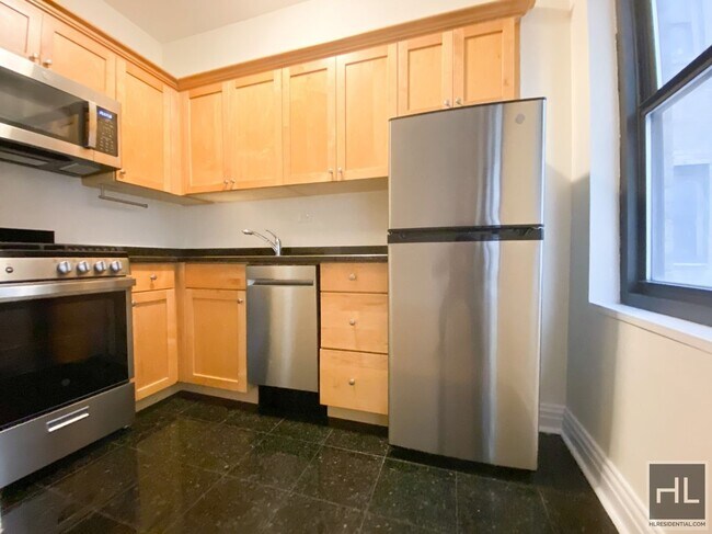 Building Photo - EAST 56 STREET