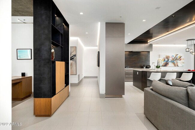 Foto del edificio - 7120 E Kierland Blvd