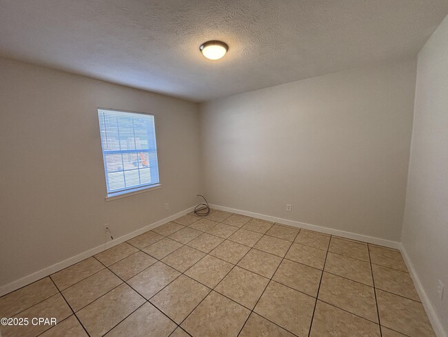 Building Photo - 1100 Frankford Ave