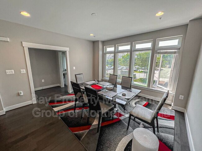 Building Photo - 42386 Soave Dr