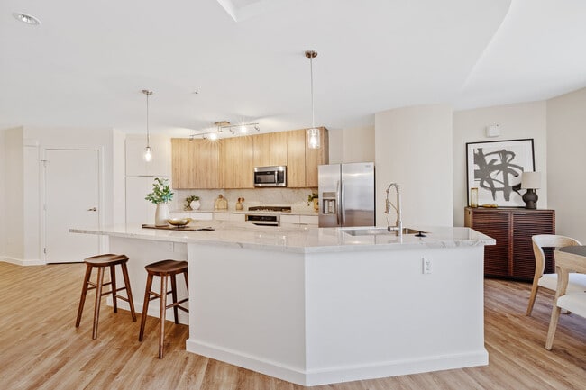 44 Monroe apartments — community photo - 44 Monroe