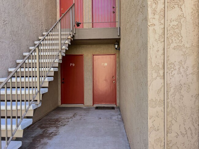 Foto del edificio - OPEN HOUSE -  INQUIRE:     LARGE ONE 1/BR ...