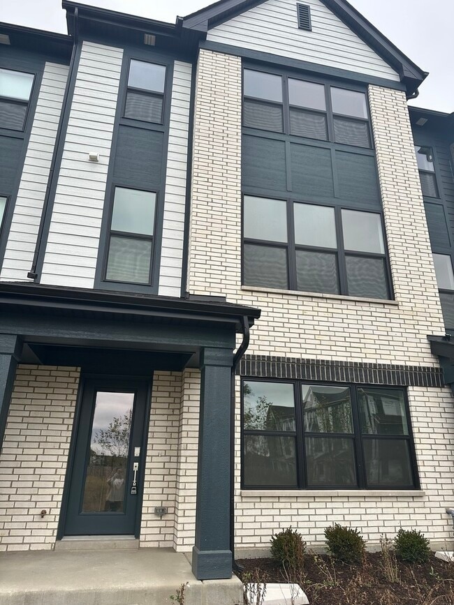 Building Photo - 6408 Levi Ln