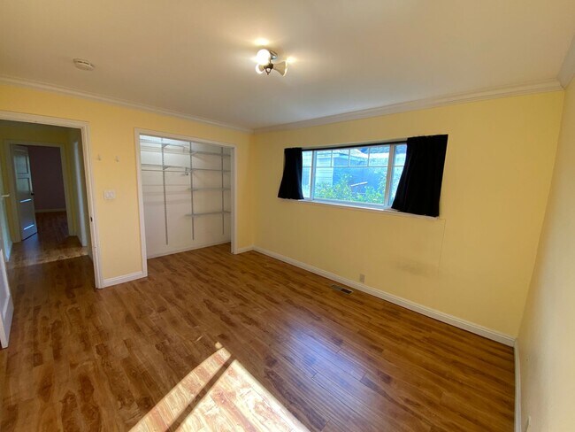 Foto del edificio - REDWOOD CITY - Beautifully Updated 3BR/2BA