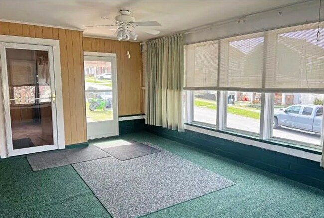 Foto del edificio - 634 Russell Ave