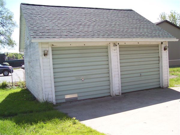 Building Photo - 1319 Locust St