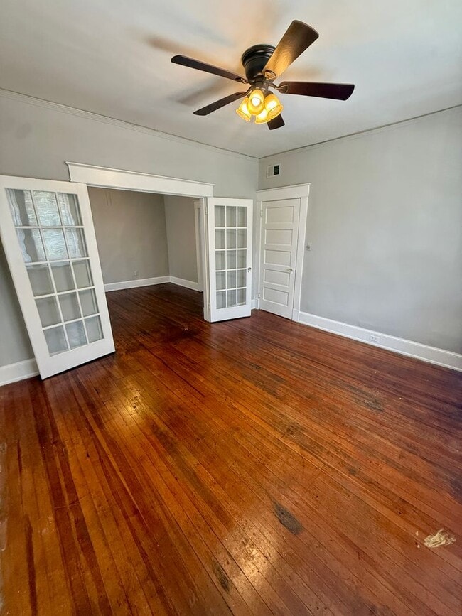Photo - 3310 Barton Ave Apartment