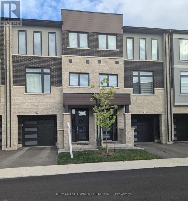 Building Photo - 54 Cadwell Ln