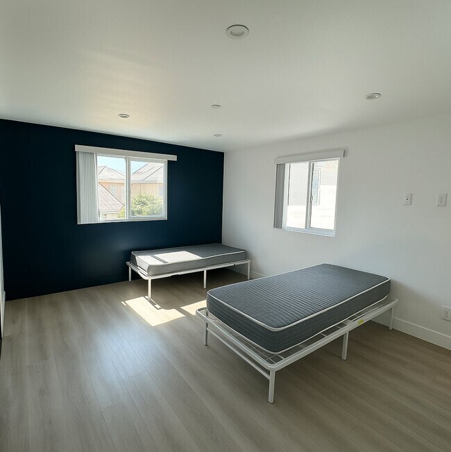 Foto del edificio - 232 E 27th St