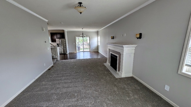 Building Photo - 2568 Vierling Dr E