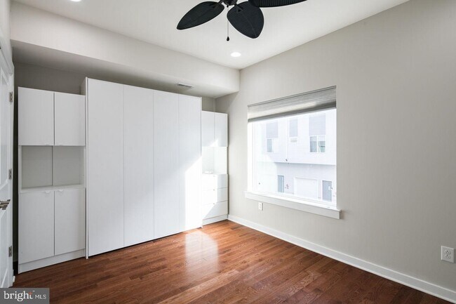 custom built murphy bed with large window - 1637 N Randolph St