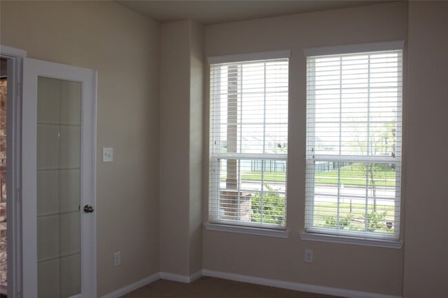 Building Photo - 3715 Don Giovanni Pl