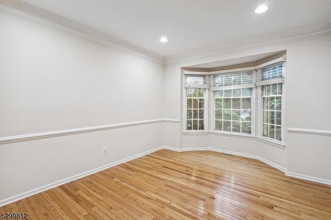 Building Photo - 91 Patriot Hill Dr