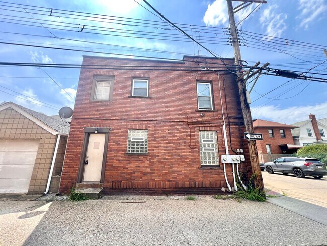 Building Photo - 282 9th Street
