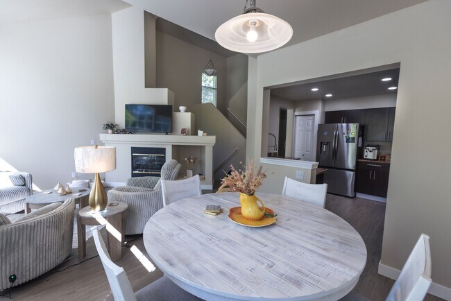 Foto del edificio - 16711 Graystone Dr