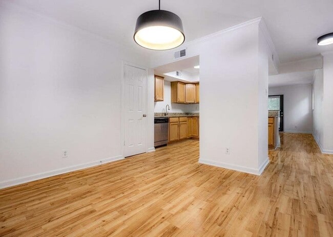 Foto del edificio - 1847 Gray Ridge Cove