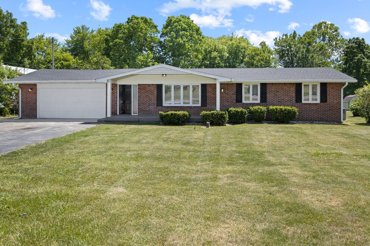 Primary Photo - 4321 W Whiteland Rd